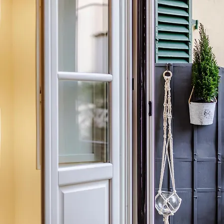 Sophie's Flat * فلورنس