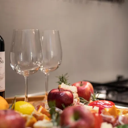 Sophie's Flat * Florence